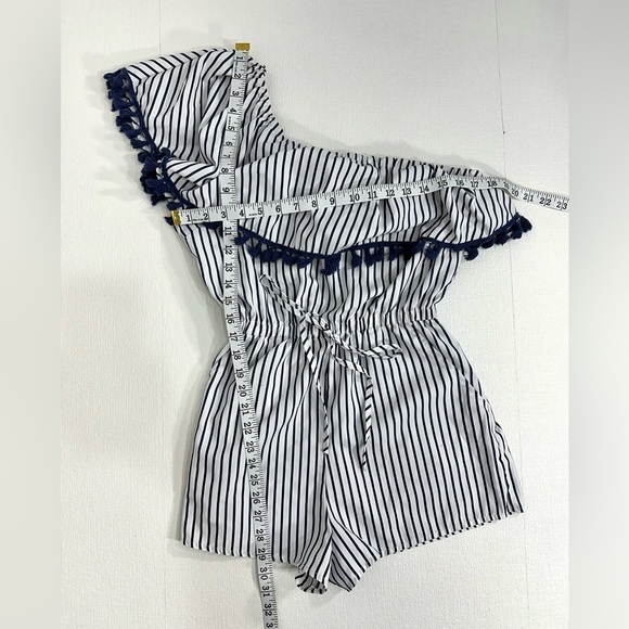 Jealous Tomato one shoulder tassel striped romper size S - Picture 3 of 8